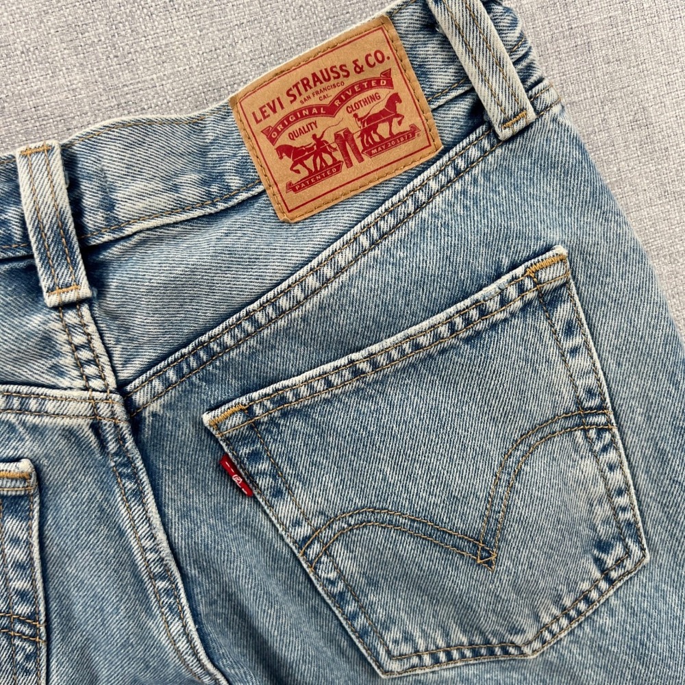 Levis 94 Baggy Wide Leg Distressed Jeans Light Wash Blue Womens 27 (W30 x L30) - Picture 3 of 14